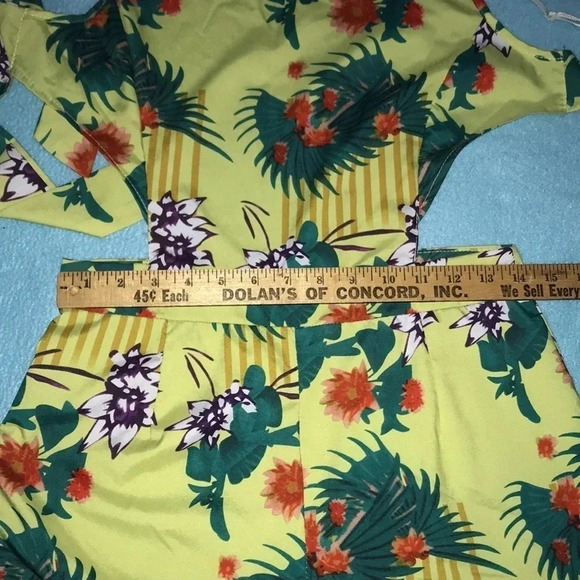 𝅺TROPICAL print jumpsuit cut out sides ties in back sexy slinky NEW size S - Picture 8 of 9